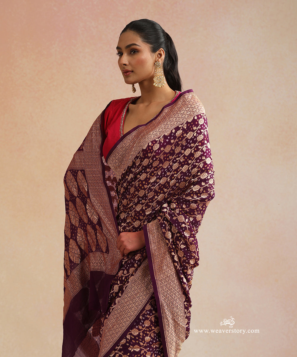 Burgundy_Handloom_Pure_Georgette_Banarasi_Bandhej_Saree_With_Leaf_And_Floral_Jaal_WeaverStory_02