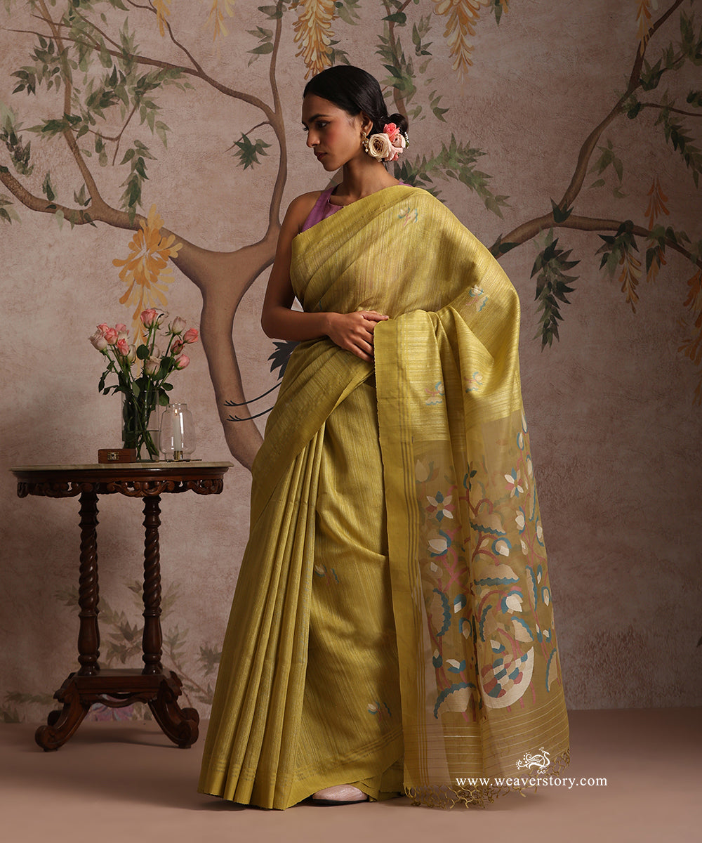 Mustard_Handloom_Pure_Matka_Silk_Dhakai_Jamdani_Saree_With_Swan_Muslin_Jamdani_Pallu_WeaverStory_02