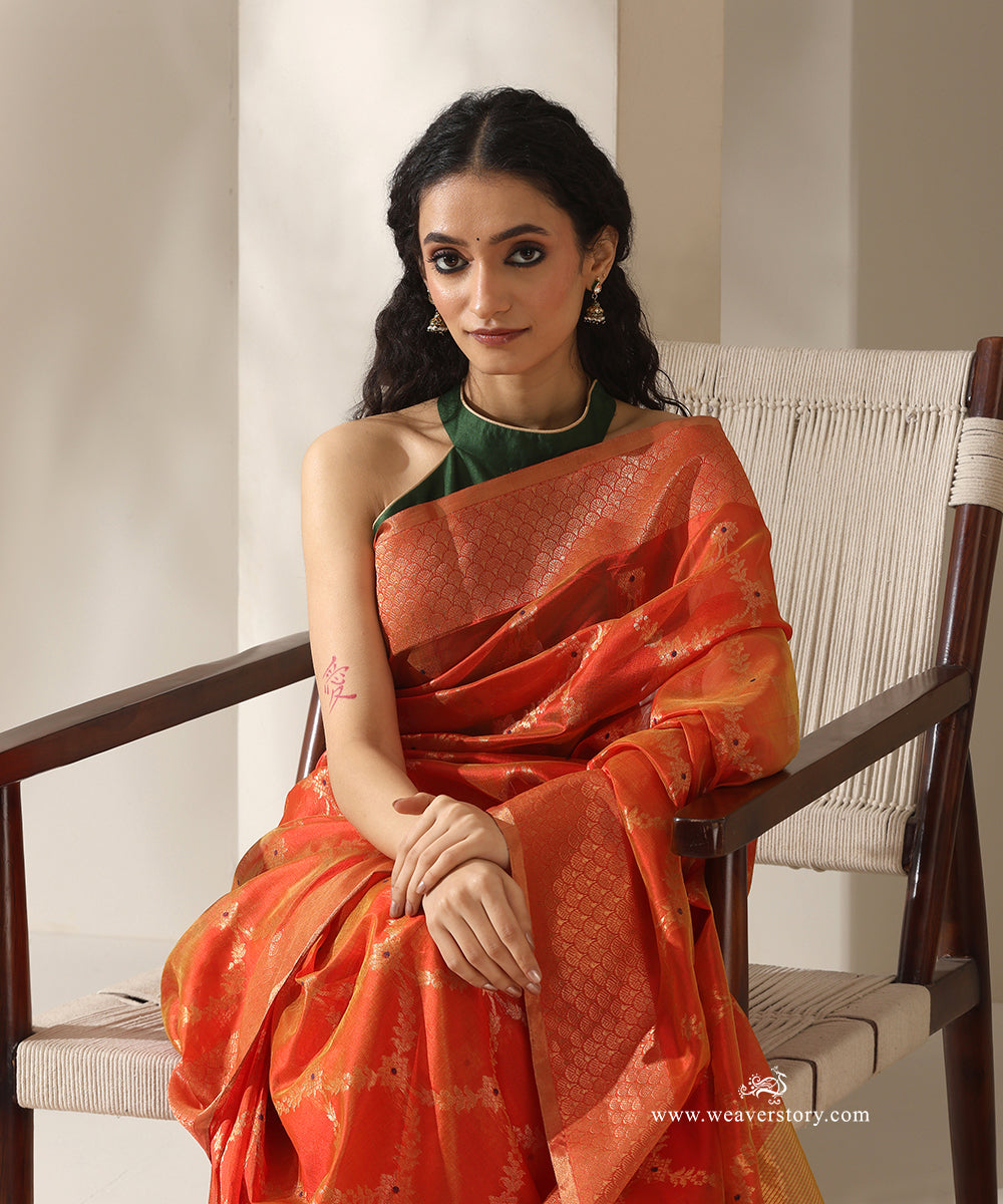 Orange_Handloom_Pure_Silk_Chanderi_Donaliya_Saree_With_Allover_Jaal_And_Purple_Meeena_WeaverStory_02