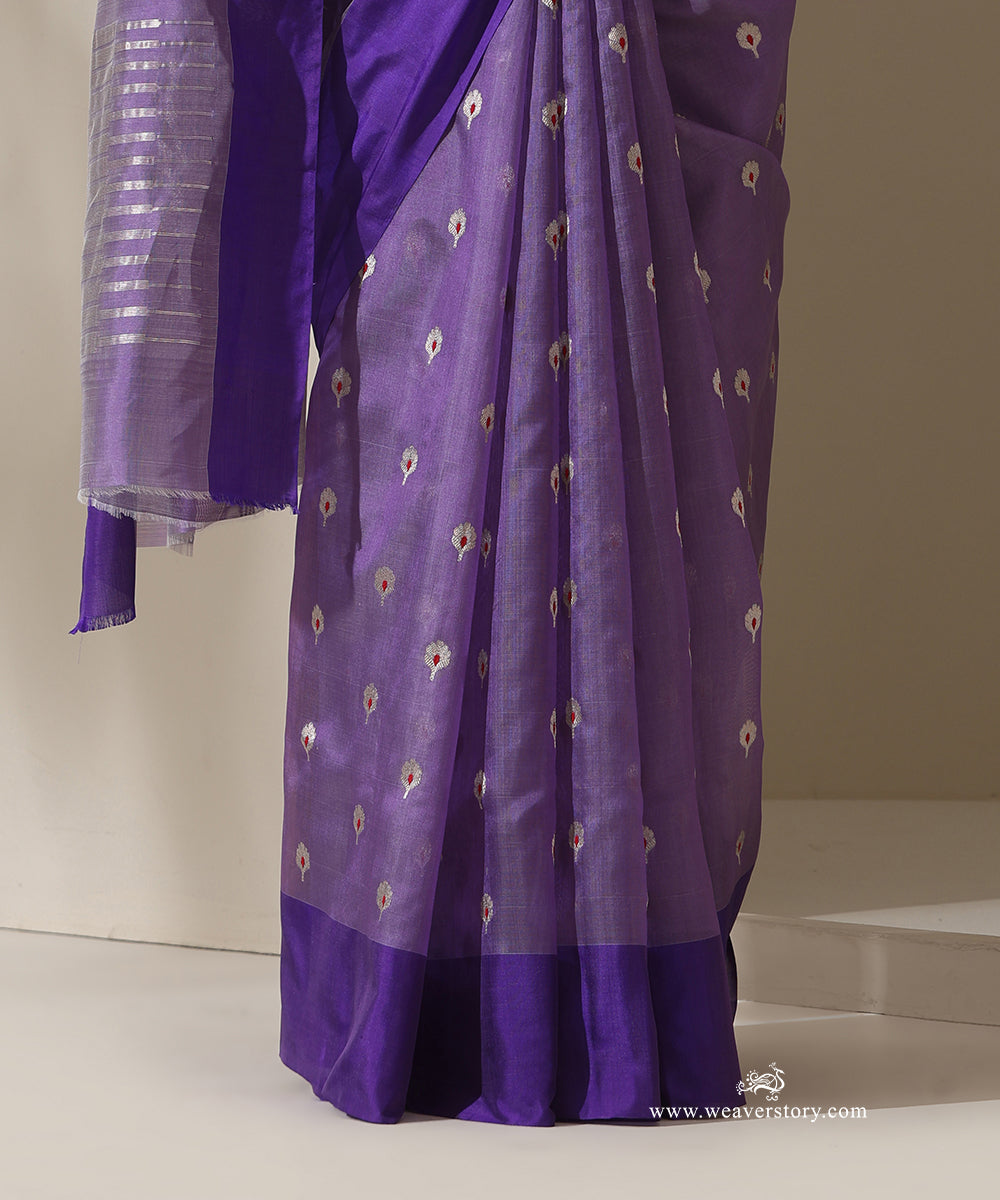 Light_Lavender_Handloom_Pure_Silk_Chanderi_Eknaliya_Saree_With_Red_Meena_Small_Booti_And_Violet_Border_WeaverStory_04