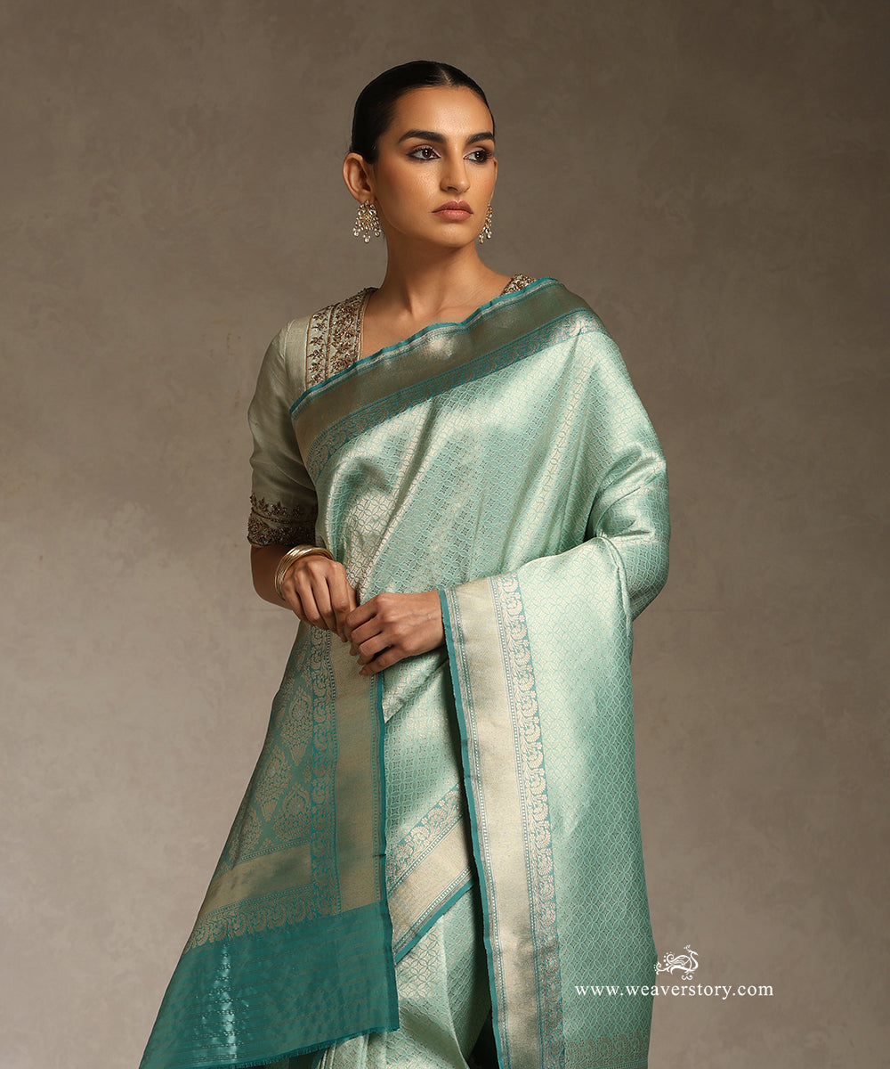 Ice_Blue_Handloom_Pure_Katan_Silk_Banasari_Kimkhab_Saree_With_Zari_Border_And_Pallu_WeaverStory_02