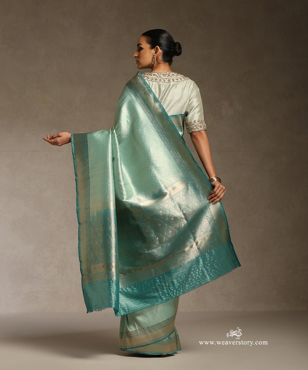 Ice_Blue_Handloom_Pure_Katan_Silk_Banasari_Kimkhab_Saree_With_Zari_Border_And_Pallu_WeaverStory_03