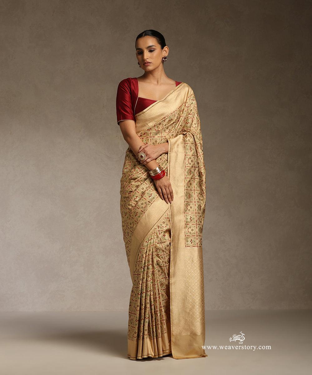 Beige_Handloom_Pure_Katan_Silk_Saree_Banarasi_Patola_Saree_With_Cutwork_WeaverStory_01