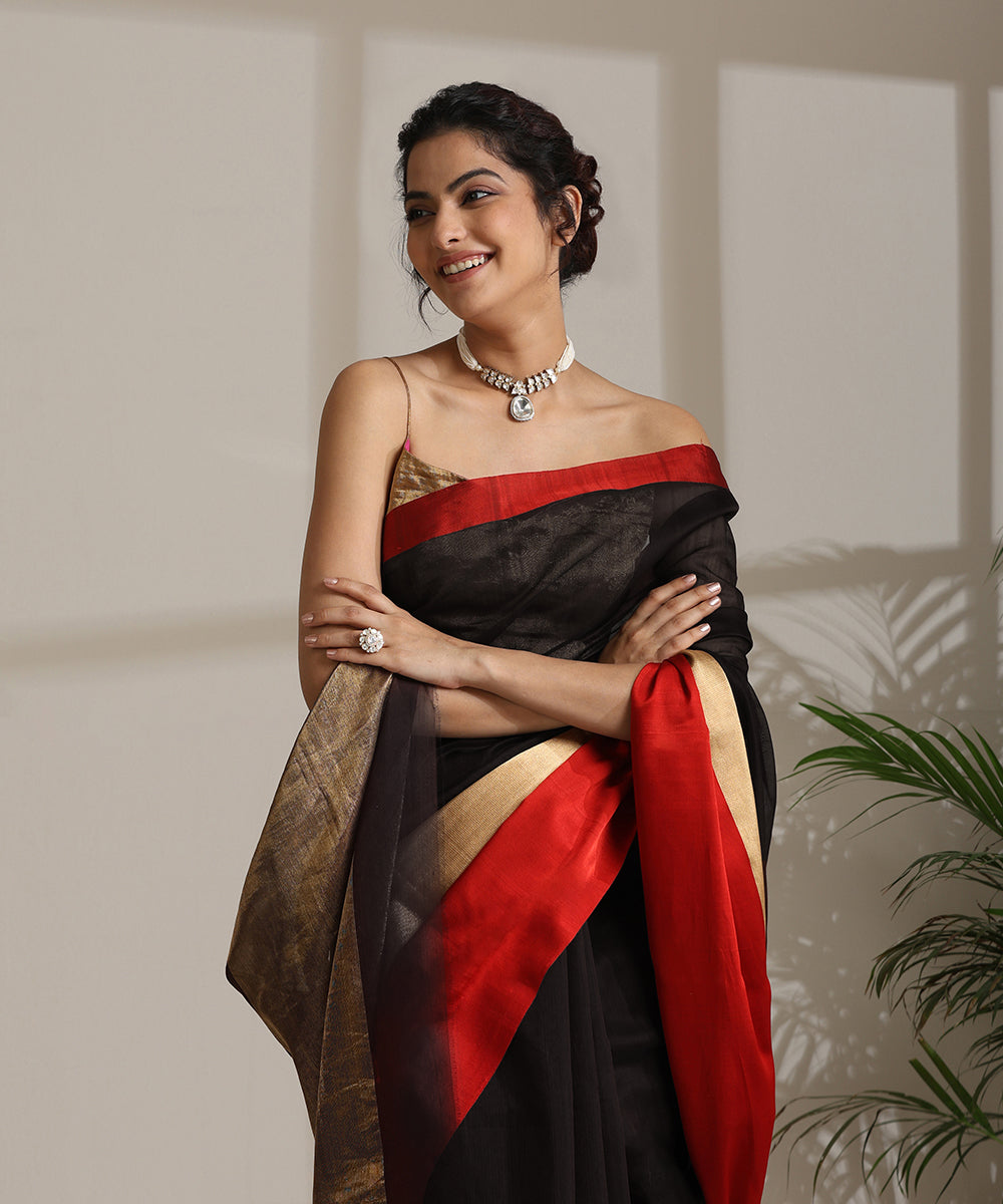 Black_Handloom_Plain_Chanderi_Pure_Saree_With_Red_Border_WeaverStory01