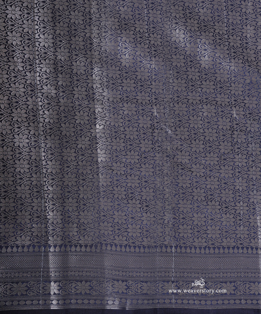Gray_Handloom_Pure_Chiniya_Silk_Banarasi_Saree_With_Silver_Zari_Tree_Motifs_WeaverStory_05