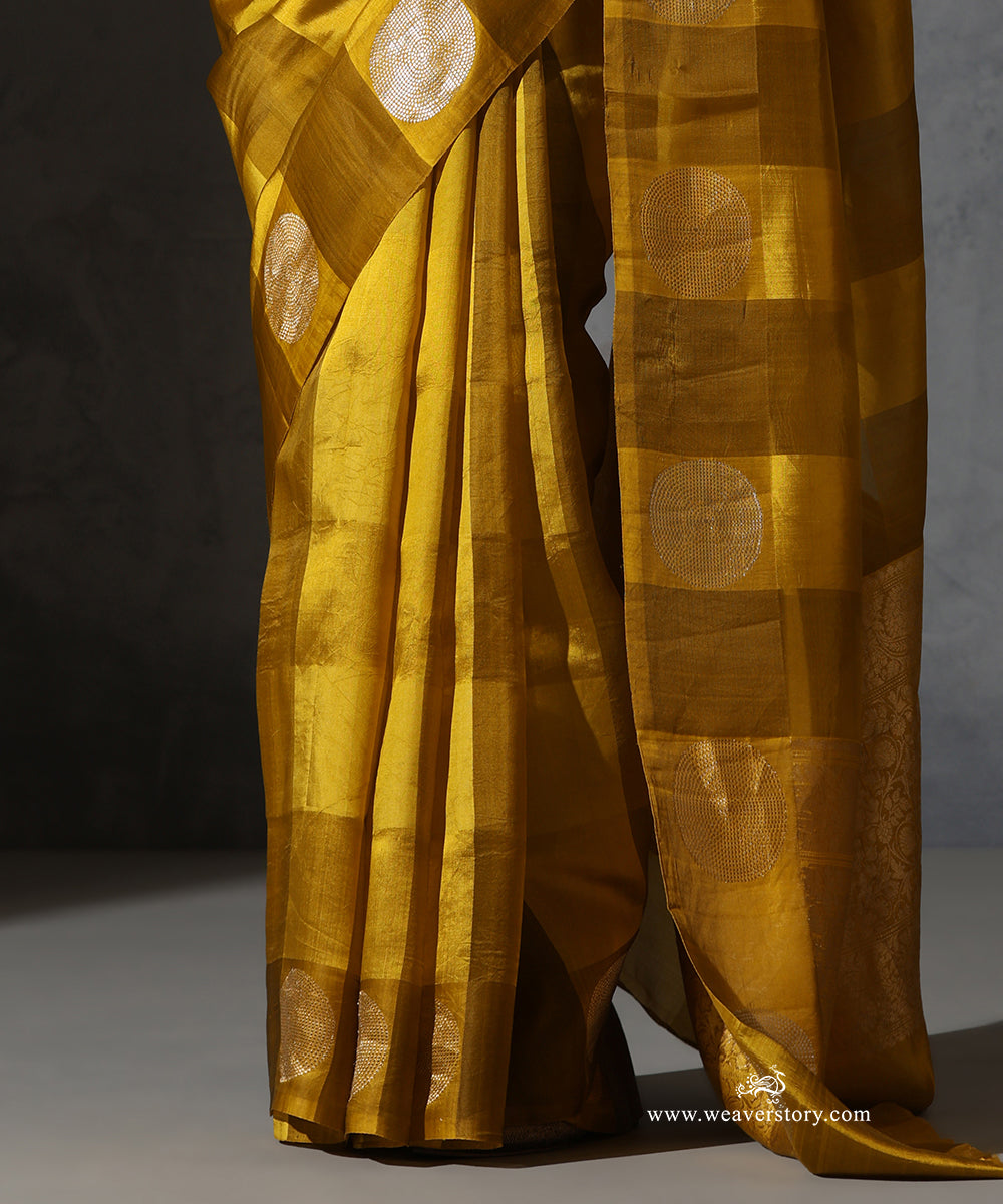 Olive_&_Yellow_Pure_Kora_Silk_Banarasi_Saree_With_Sona_Rupa_Zari_WeaverStory_04