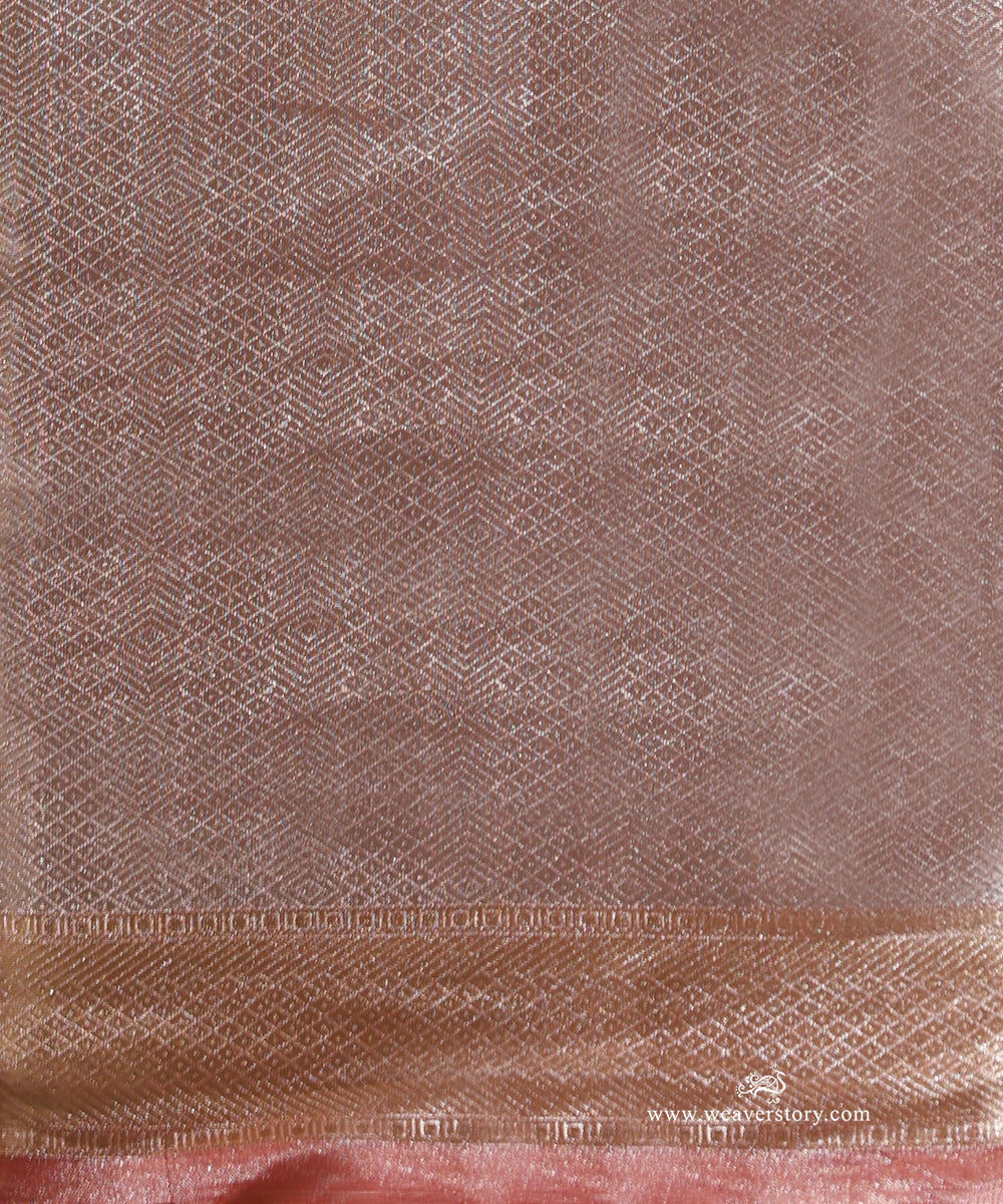 Peach_Pure_Tissue_Kora_Silk_Banarasi_Tanchoi_Saree_With_Sona_Rupa_Zari_WeaverStory_05