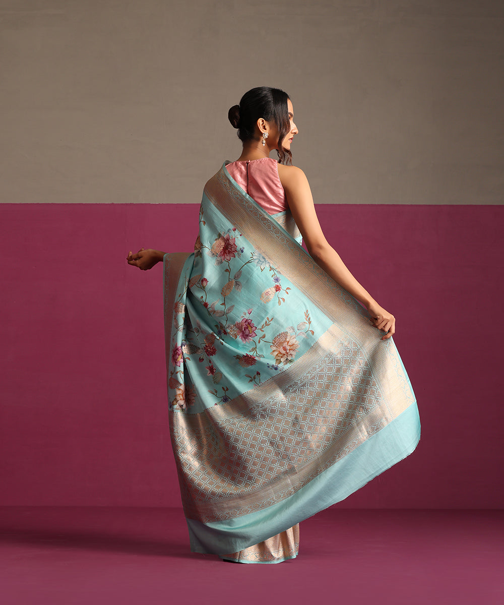 Sea_Green_Pure_Mashroo_Silk_Digital_Print_Banarasi_Saree_With_Gold_Zari_Kadhwa_Booti_WeaverStory_03