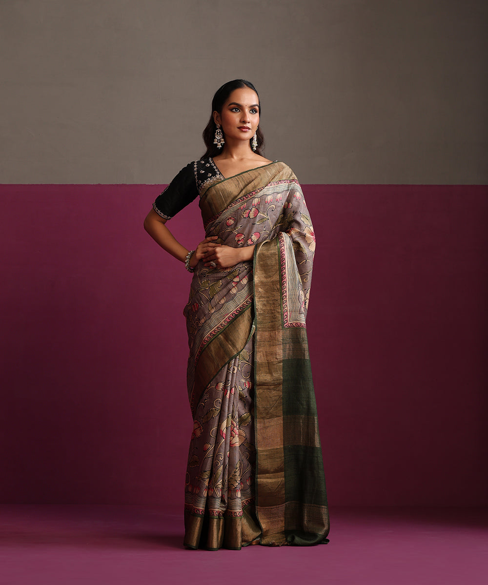 Grey_Pure_Tussar_Silk_Digital_Print_Banarasi_Saree_With_Green_Gold_Zari_Border_WeaverStory_02