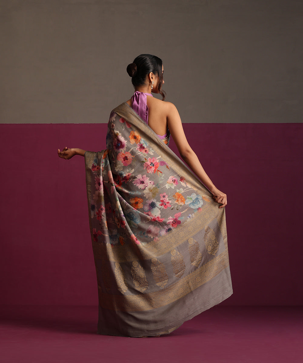 Grey_Pure_Tussar_Silk_Digital_Print_Banarasi_Saree_With_Gold_Zari_WeaverStory_03