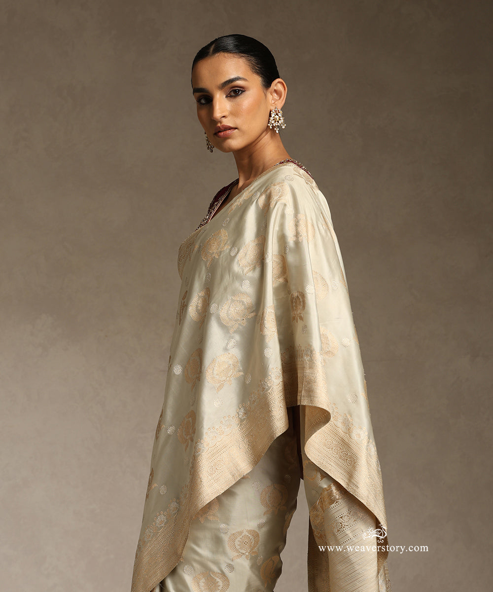 Pista_Handloom_Pure_Katan_Silk_Kadhwa_Boota_Jangla_Banarasi_Saree_WeaverStory_02