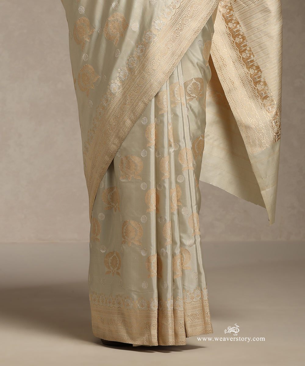 Pista_Handloom_Pure_Katan_Silk_Kadhwa_Boota_Jangla_Banarasi_Saree_WeaverStory_04