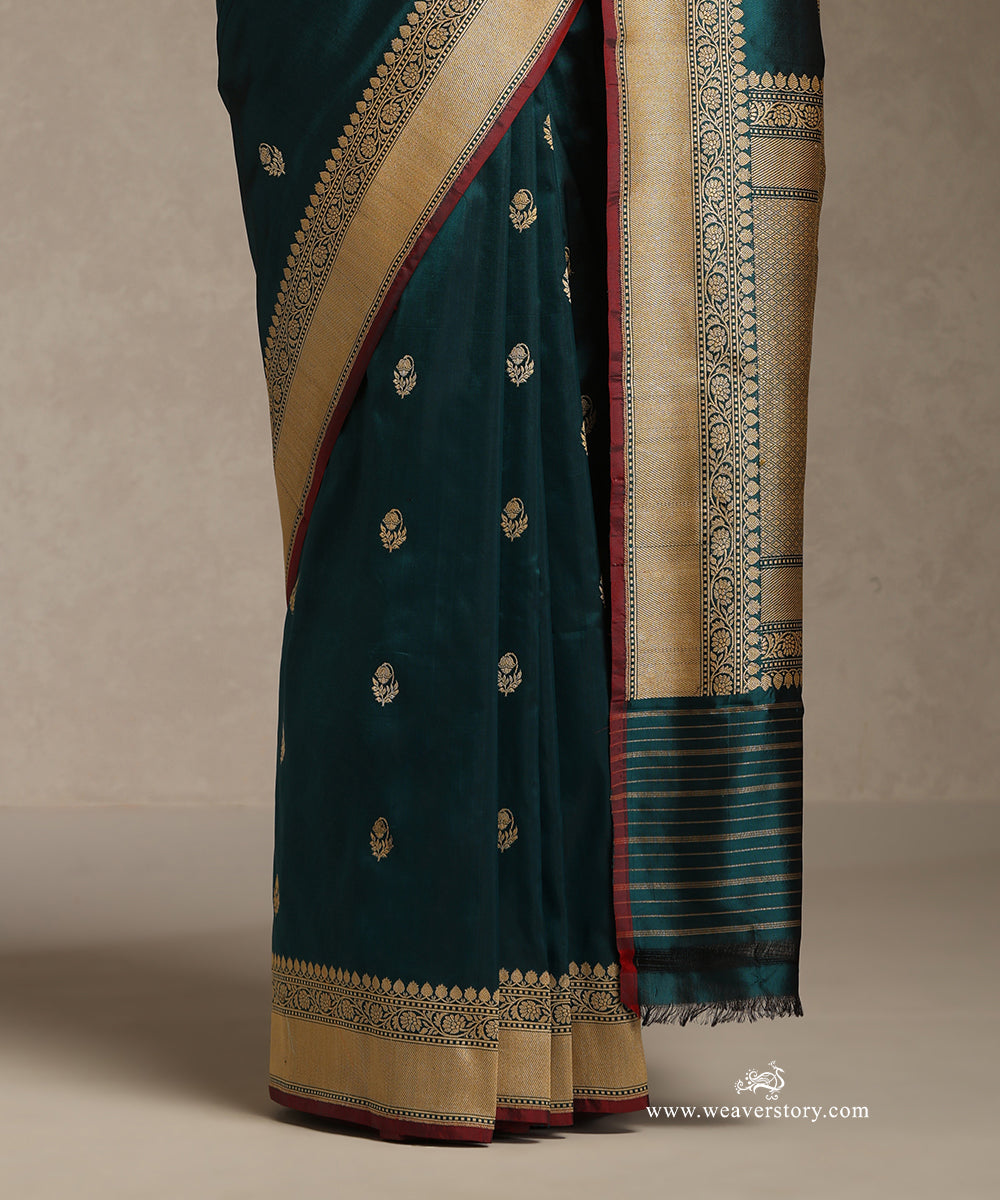 Blue_Black_Handloom_Pure_Katan_Silk_Dual_Tone_Kadhwa_Booti_Banarasi_Saree_WeaverStory_04