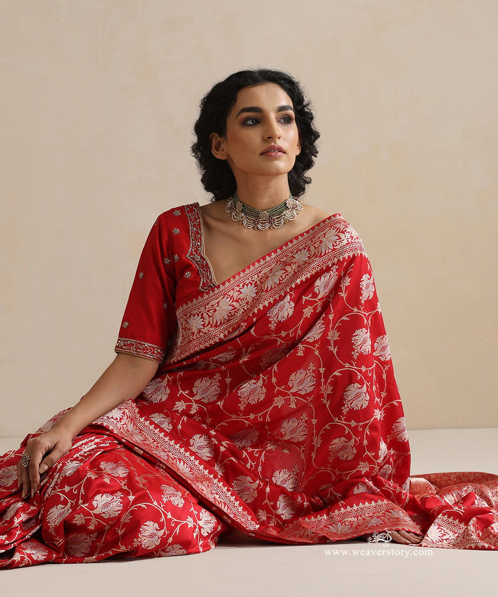 Handloom_Red_Pure_Katan_Banarasi_Saree_With_Kahdwa_Jaal_WeaverStory_01