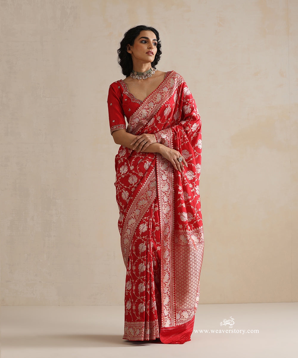 Handloom_Red_Pure_Katan_Banarasi_Saree_With_Kahdwa_Jaal_WeaverStory_02