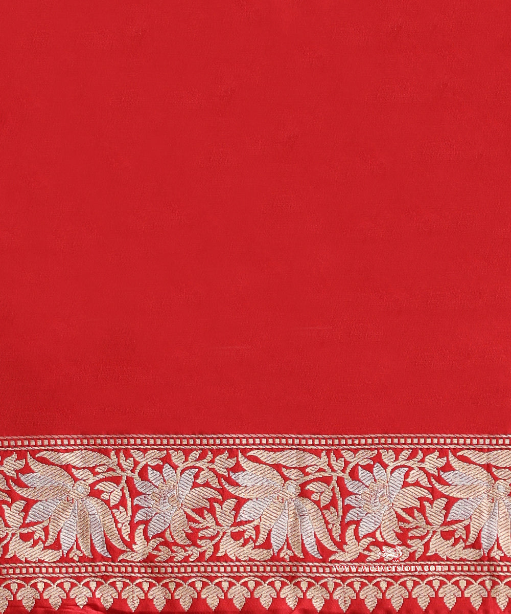 Handloom_Red_Pure_Katan_Banarasi_Saree_With_Kahdwa_Jaal_WeaverStory_05