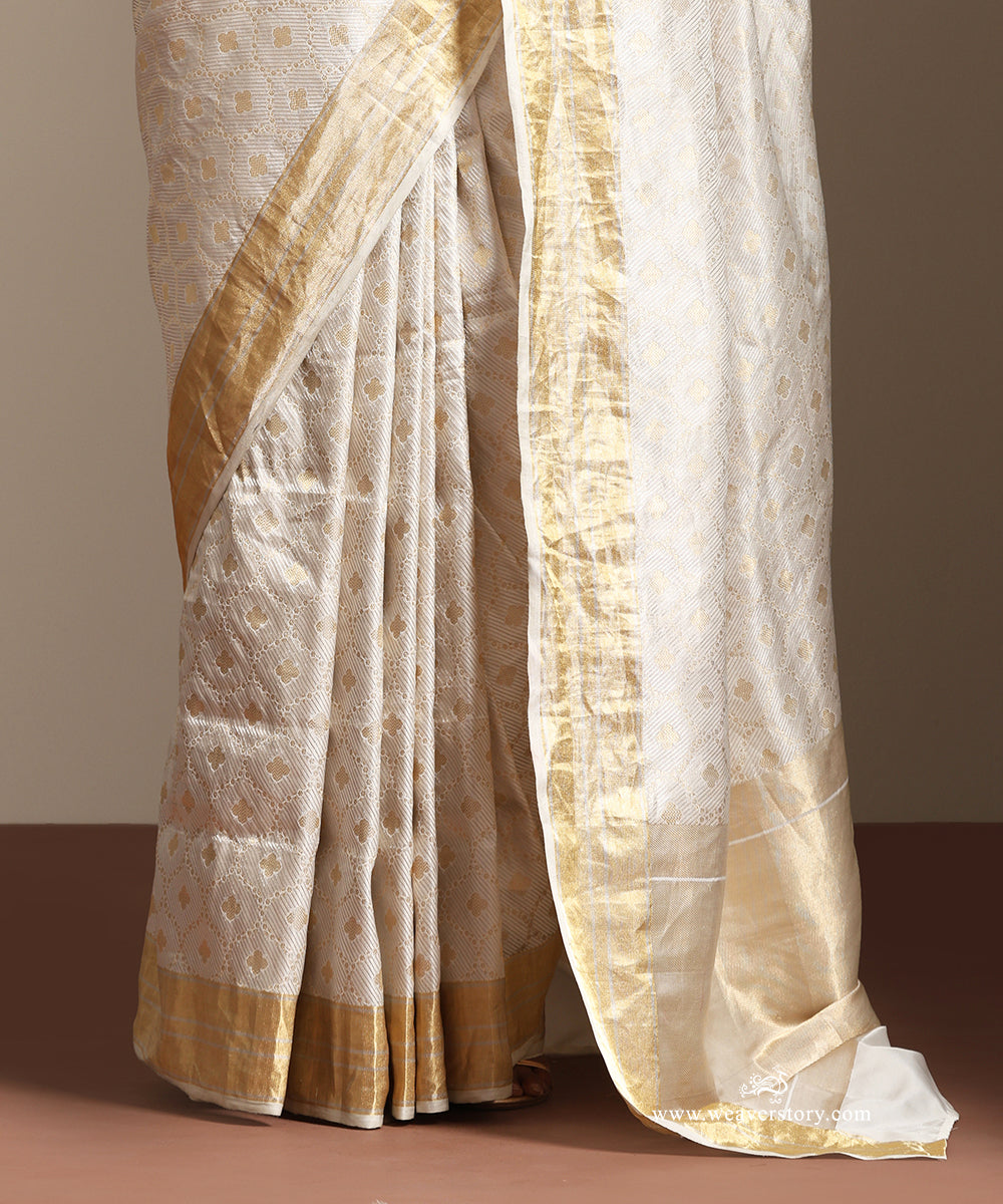 White_And_Gold_Tissue_Weft_Brocade_Saree_WeaverStory_04