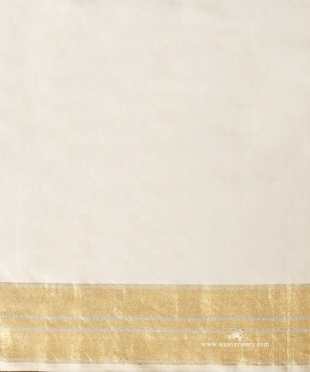 White_And_Gold_Tissue_Weft_Brocade_Saree_WeaverStory_05