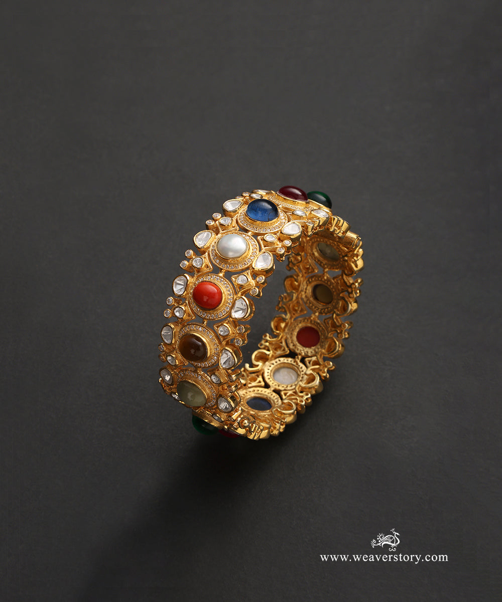 Dua_Handcrafted_Pure_Silver_Moissanite_Polki_Navratan_Bangles_WeaverStory_02