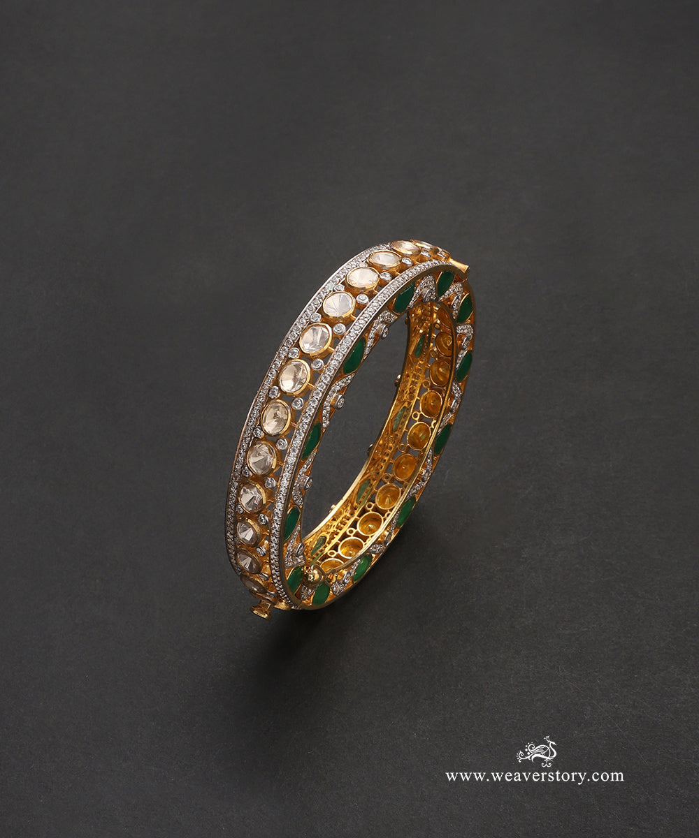 Nuha_Handcrafted_Pure_Silver_Moissanite_Polki_Bangles_With_Green_Semi_Precious_Stones_WeaverStory_02