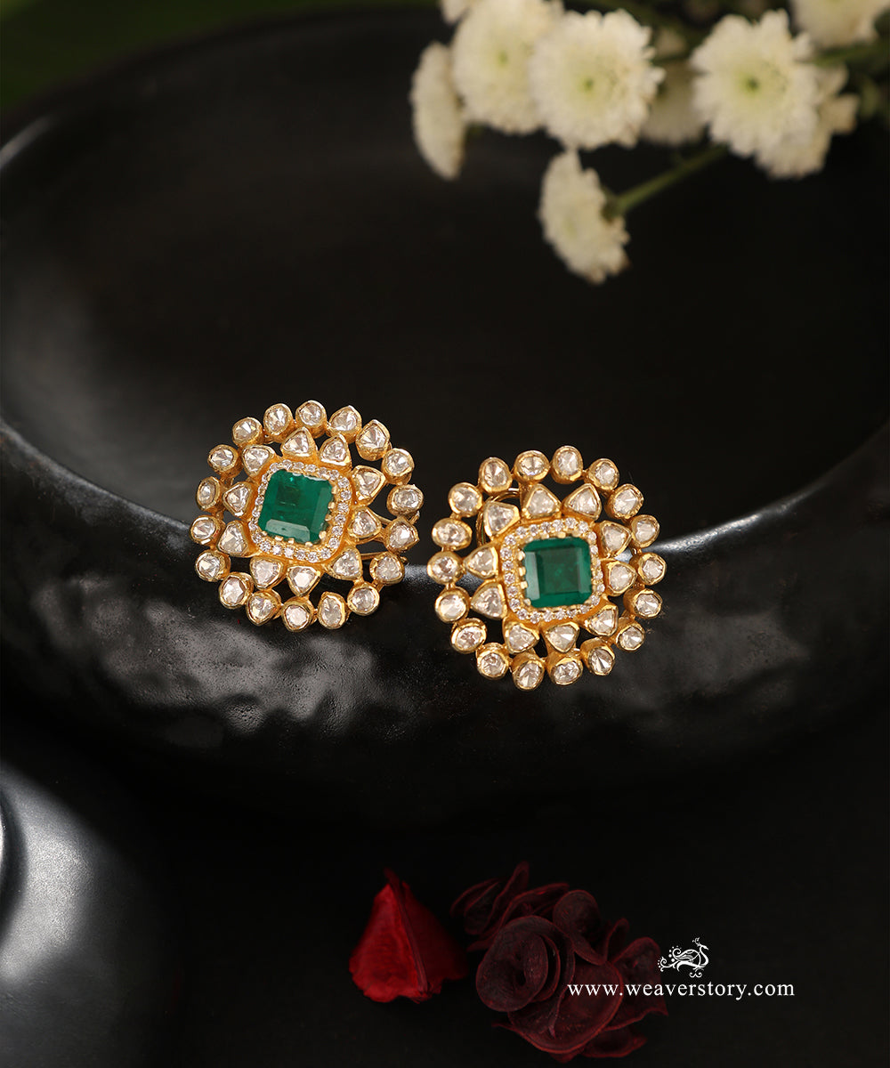 Lisha_Handcrafted_Pure_Silver_Moissanite_Polki_With_Green_Semi_Precious_Stones_WeaverStory_01
