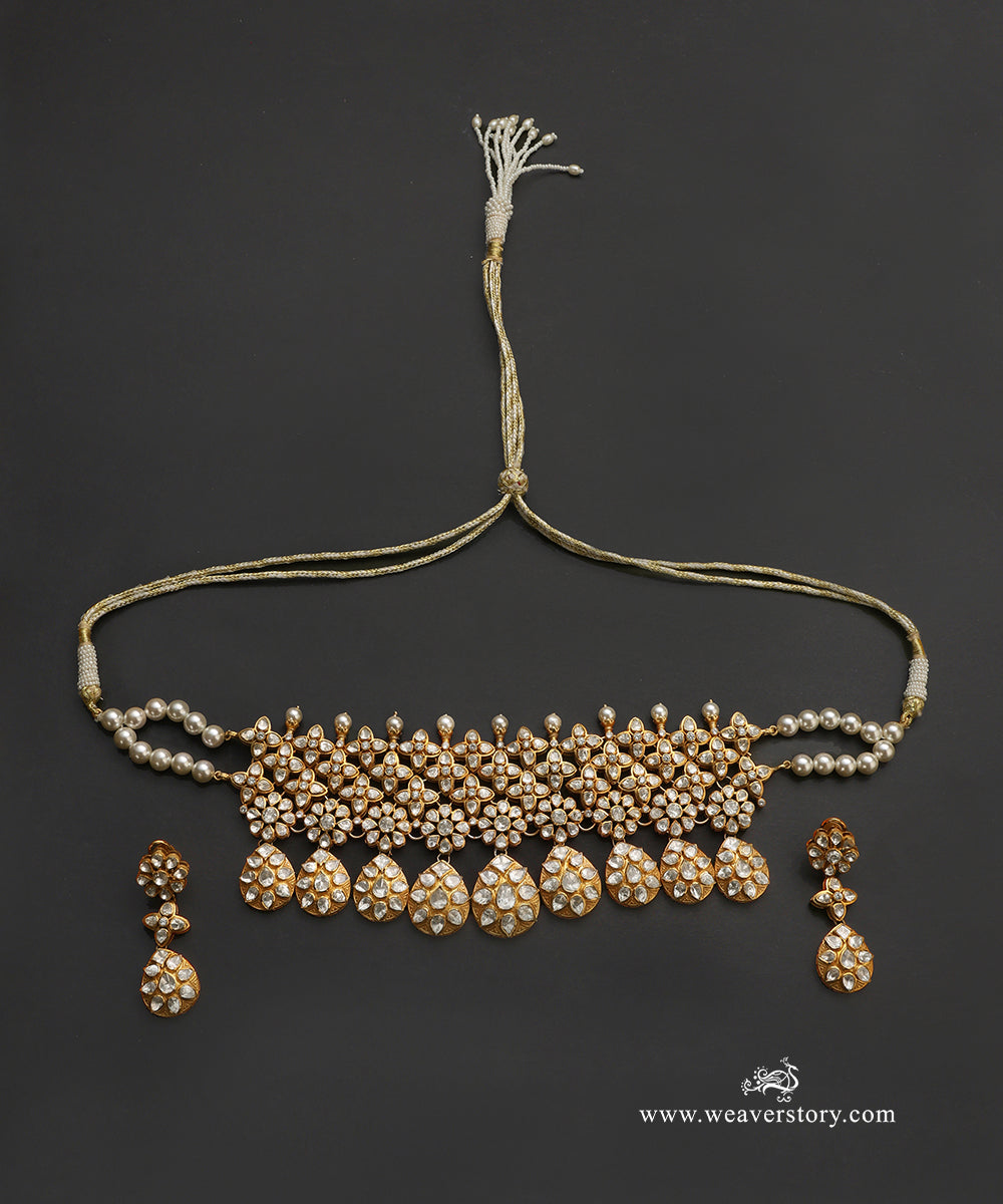 Nithya_Handcrafted_Pure_Silver_Moissanite_Polki_Necklace_Set_WeaverStory_02