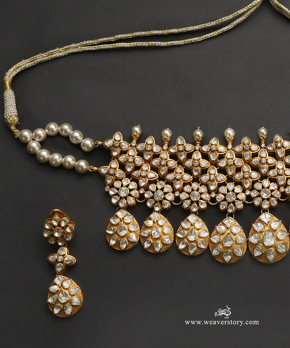 Nithya_Handcrafted_Pure_Silver_Moissanite_Polki_Necklace_Set_WeaverStory_03
