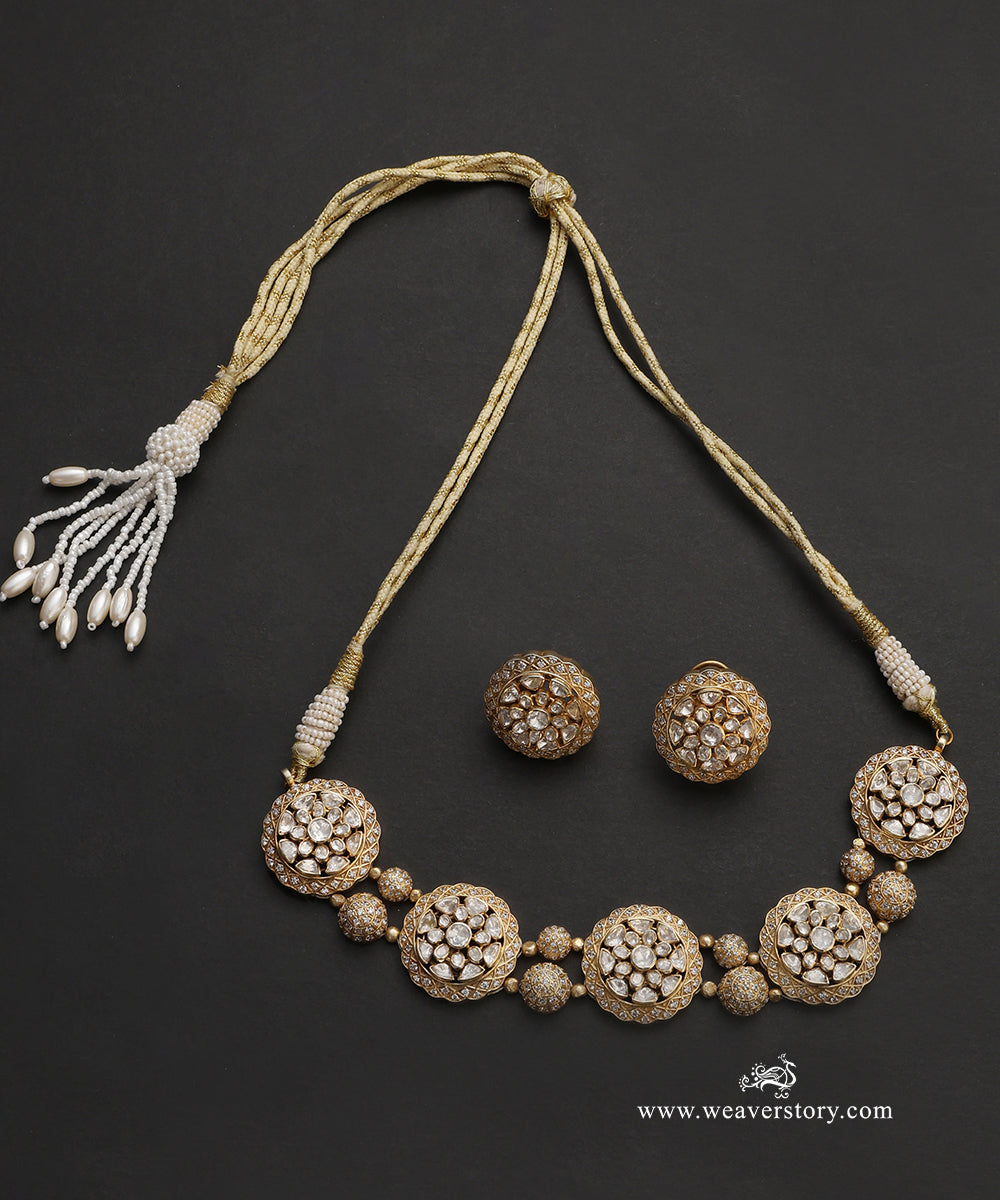 Ayati_Handcrafted_Pure_Silver_Moissanite_Polki_Necklace_WeaverStory_02