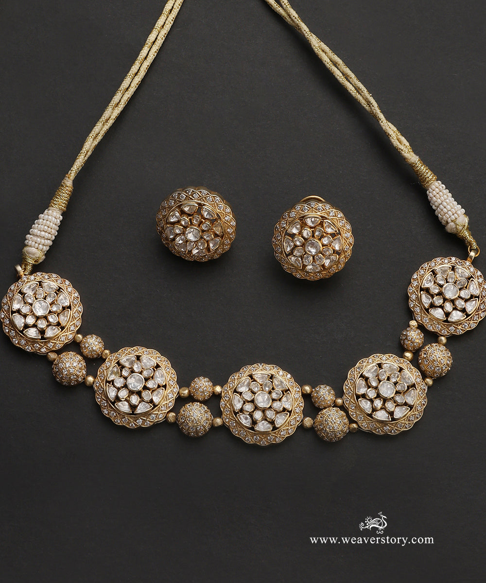 Ayati_Handcrafted_Pure_Silver_Moissanite_Polki_Necklace_WeaverStory_03