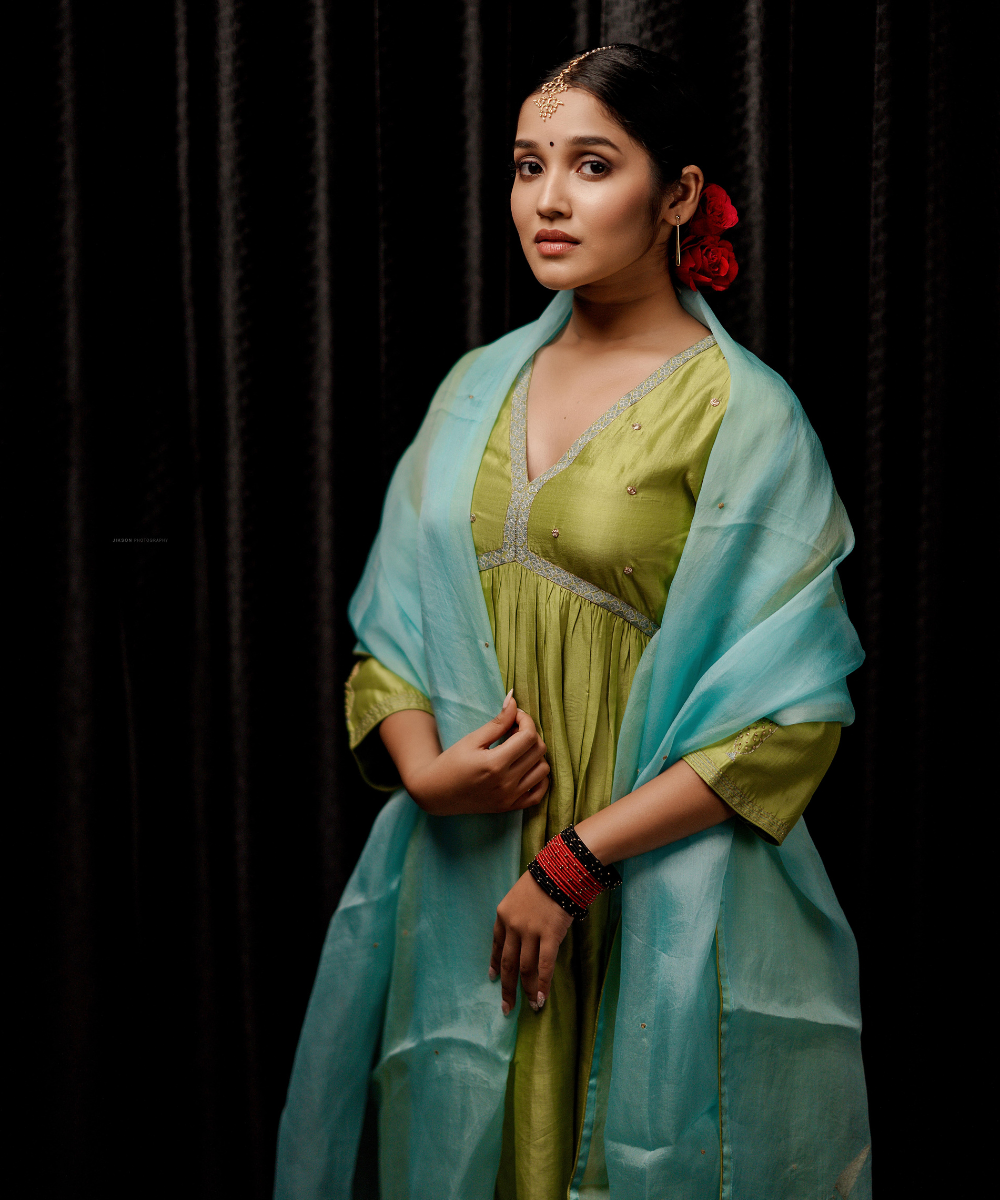 Anikha Surendran In Lime Green Handloom Chanderi Kurta Set Ready To Wear Silk Ensembles