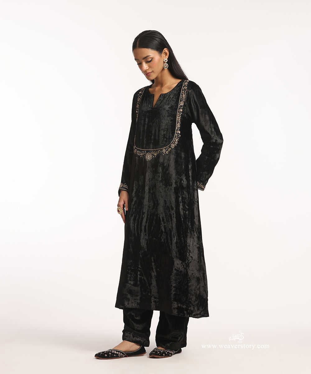 Black_Handloom_Velvet_Suit_Set_With_Yoke_Embroidery_WeaverStory_04