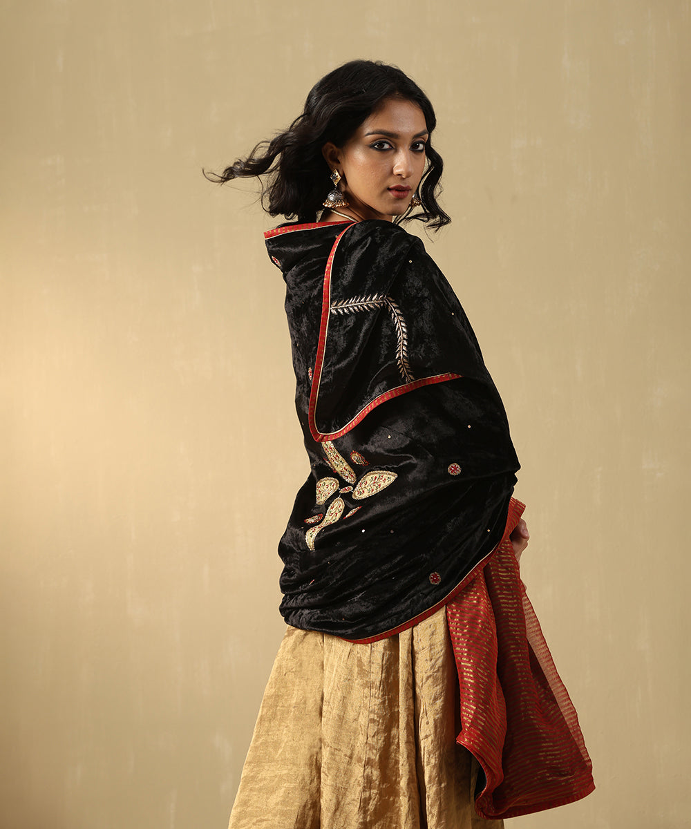 Black Hand Embroidered Zardozi Silk Velvet Doshala With Contrast Chanderi Tissue Border Dupatta