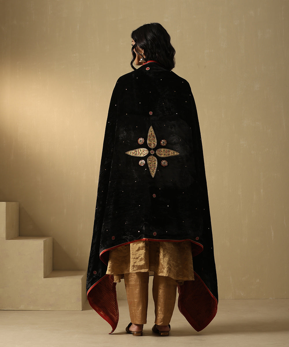 Black Hand Embroidered Zardozi Silk Velvet Doshala With Contrast Chanderi Tissue Border Dupatta