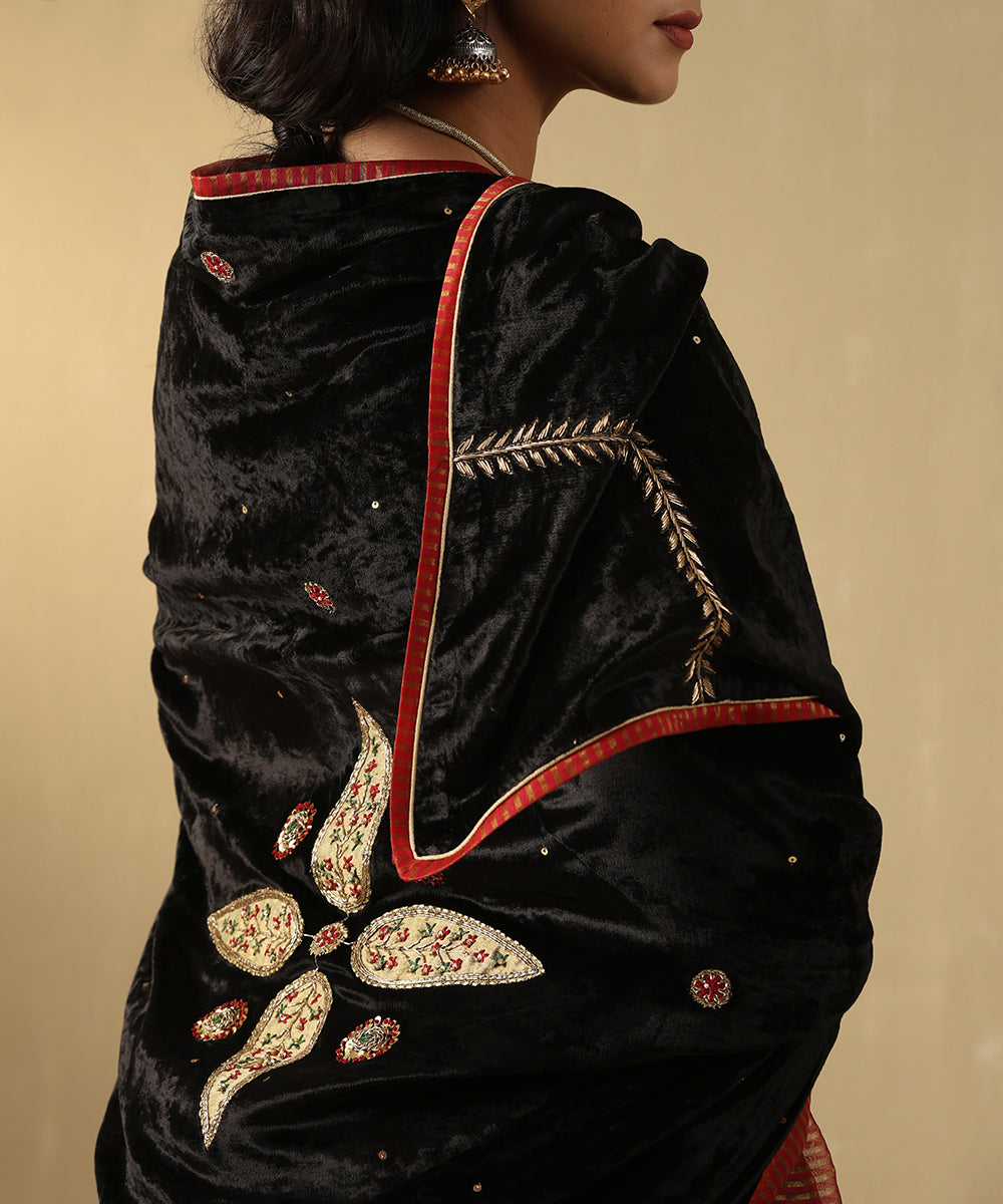Black Hand Embroidered Zardozi Silk Velvet Doshala With Contrast Chanderi Tissue Border Dupatta