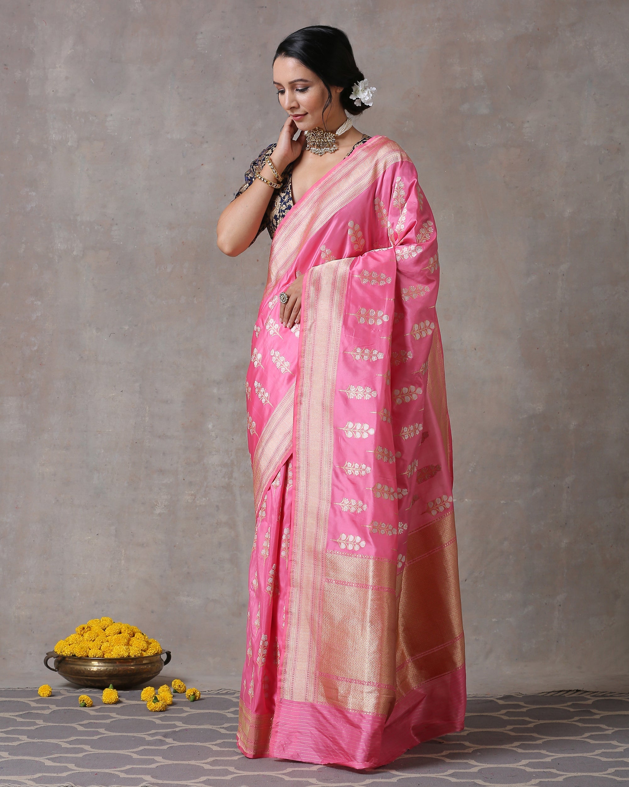 Handloom Rose Pink Pure Katan Silk Banarasi Saree With Silver Boota