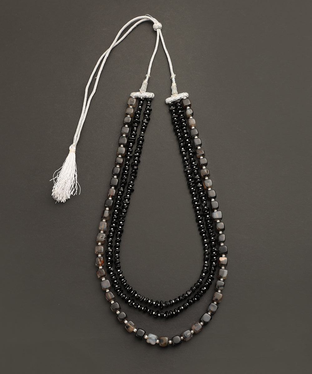 Farah_Grey_Handcrafted_Alloy_Teen_Ladi_Mala_With_Uncut_Stones_WeaverStory_02