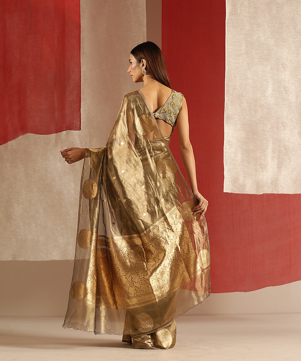Olive_And_Gold_Handloom_Pure_Tissue_Silk_Banarasi_Saree_With_Kadhwa_Boota_WeaverStory_03