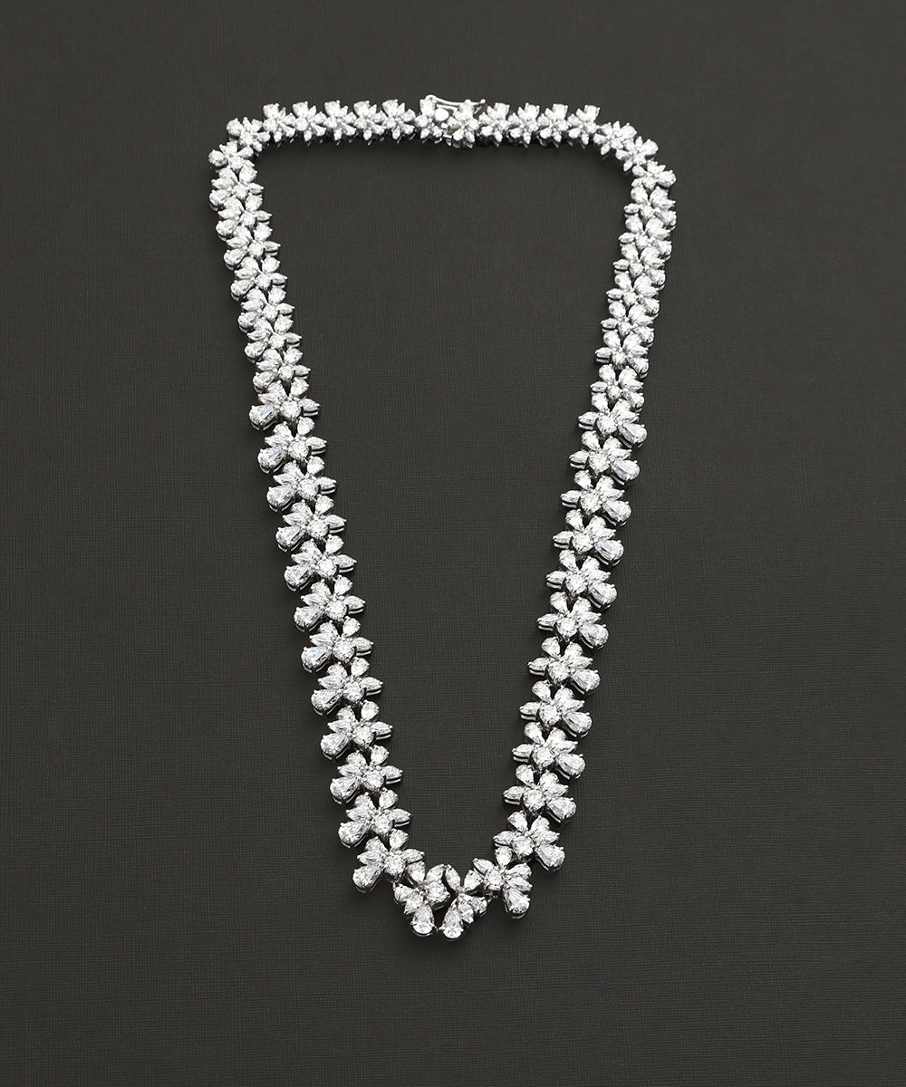 Ujjiti_Handcrafted_Pure_Silver_Swarovski_Necklace_Set_WeaverStory_02