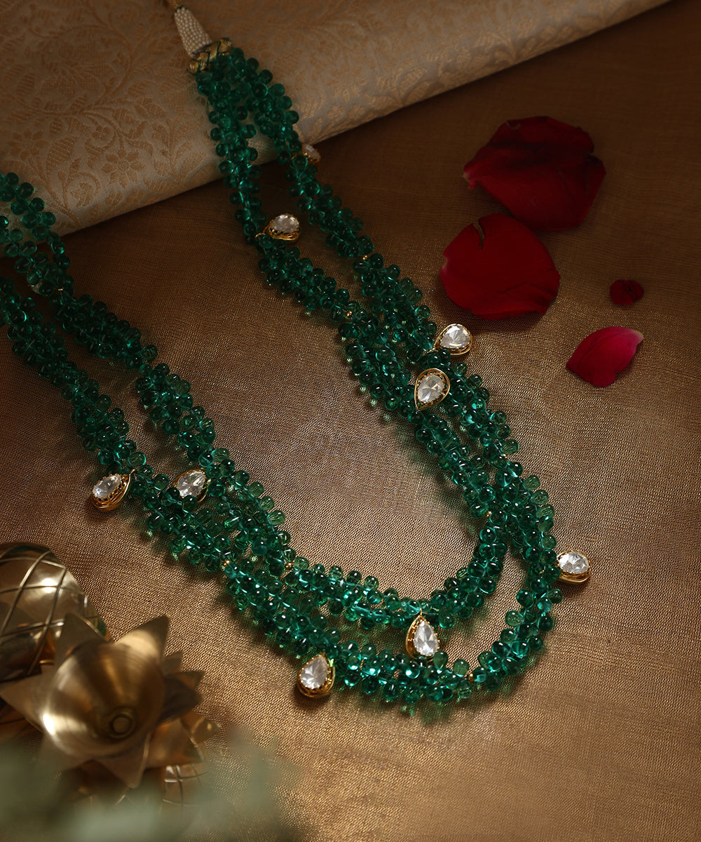 Amala_Handcrafted_Green_Moissanite_Polki_Necklace_WeaverStory_01