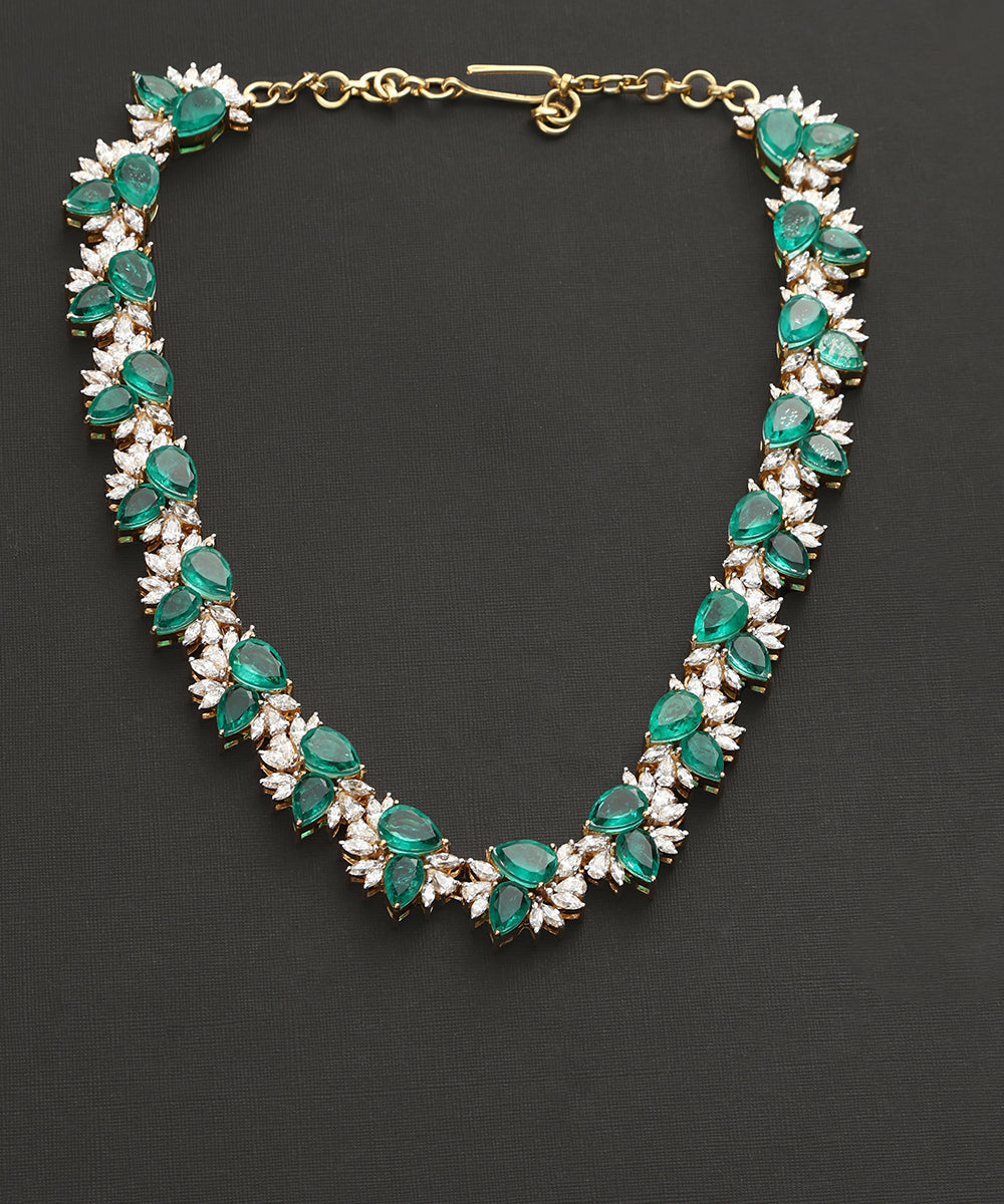 Ikkavala_Handcrafted_Pure_Silver_Moissanite_Polki_Necklace_Set_WeaverStory_02