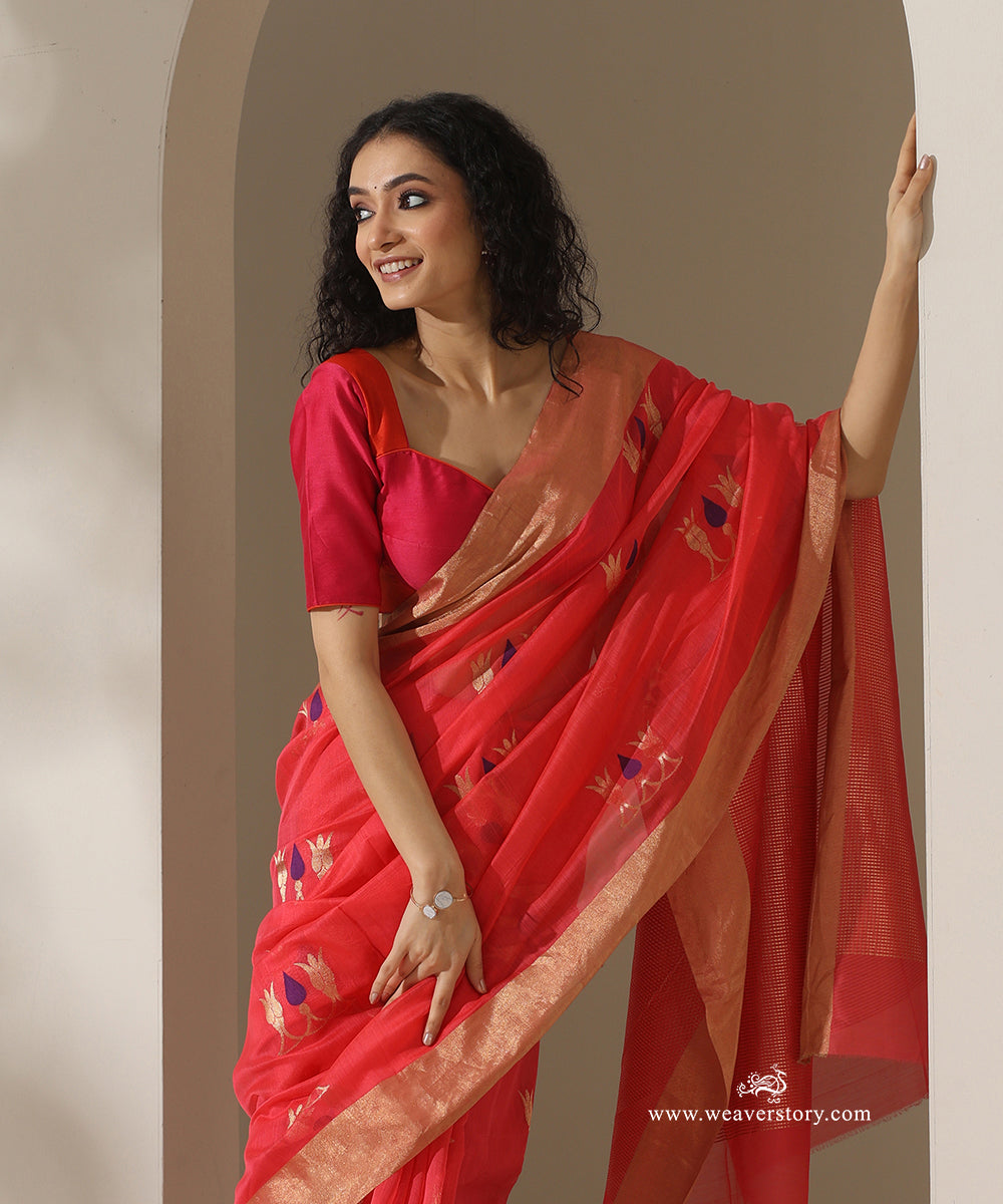 Tomato_Red_Handloom_Tilak_Motif_Cotton_Silk_Chanderi_Saree_WeaverStory_02