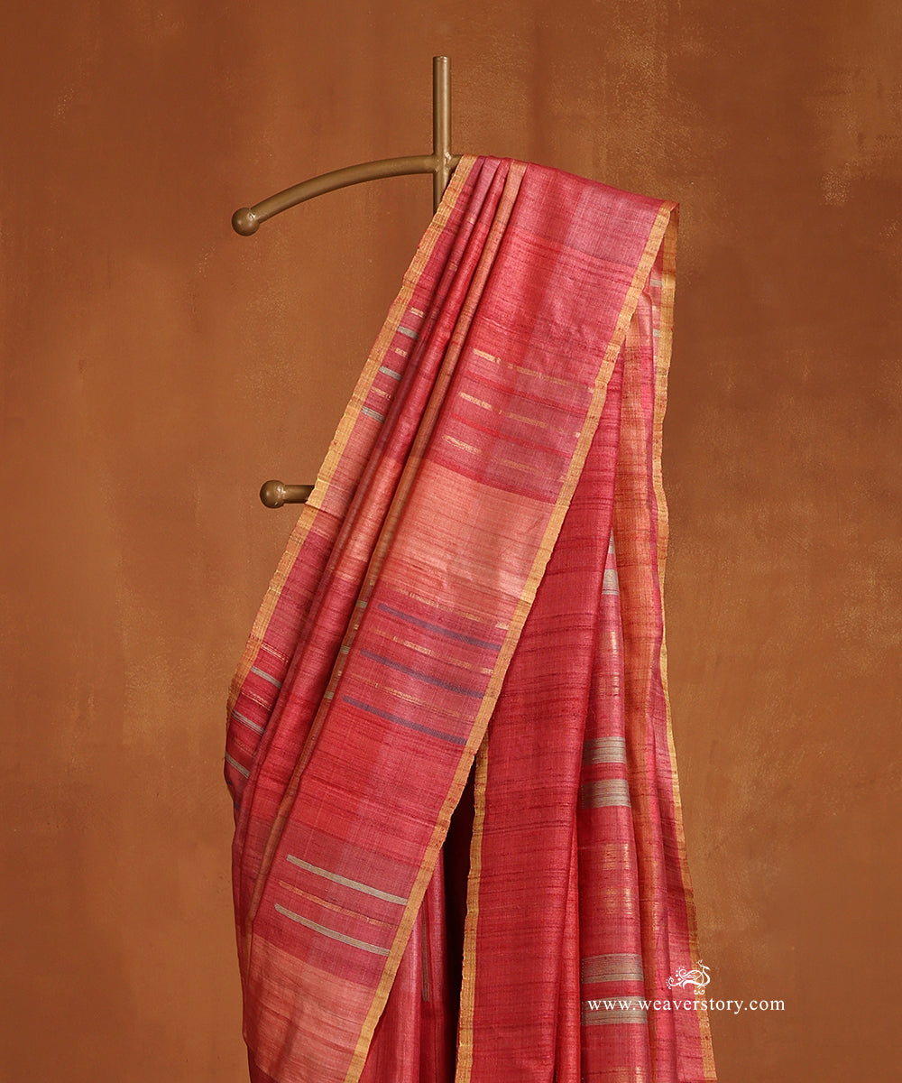 Red_And_Pink_Handloom_Pure_Tussar_Silk_Saree_With_Zari_And_Threads_Lines_WeaverStory_02