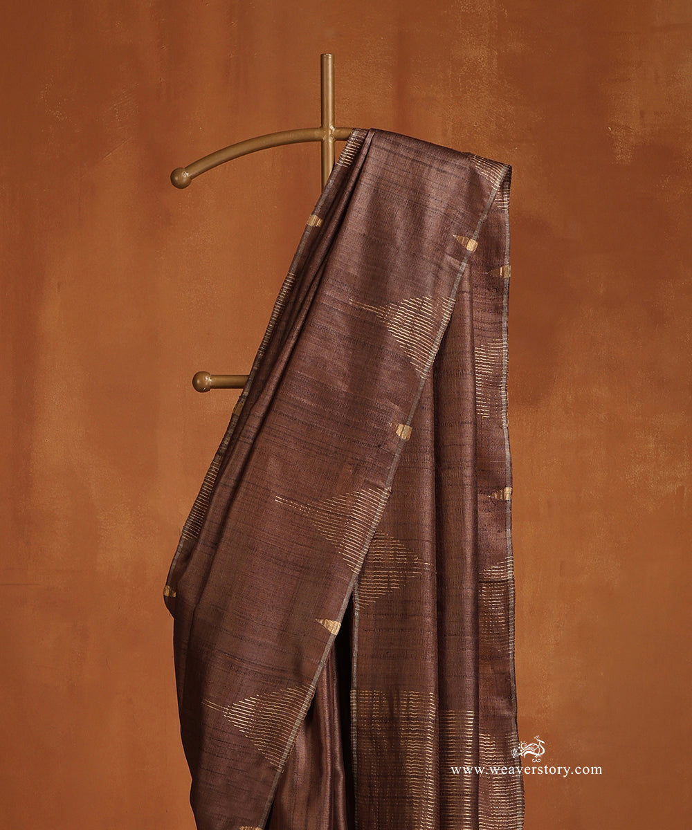 Coke_Brown_Handloom_Pure_Tussar_Silk_Saree_With_Gold_Zari_Temple_Border_WeaverStory_02