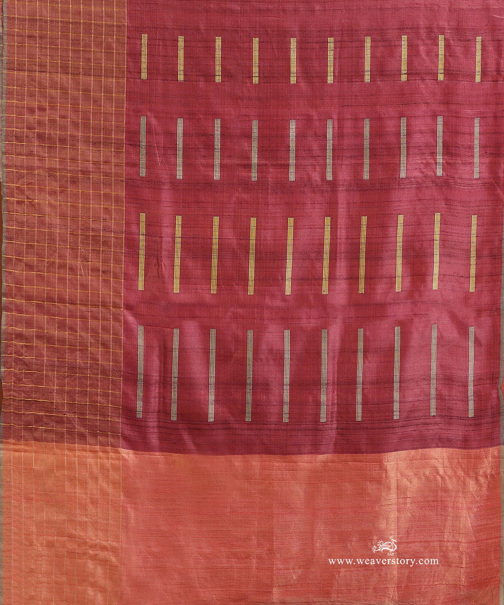 Rose_Pink_Handloom_Pure_Tussar_Silk_Saree_With_Gold_Zari_Checks_Border_And_Peach_Pallu_WeaverStory_04
