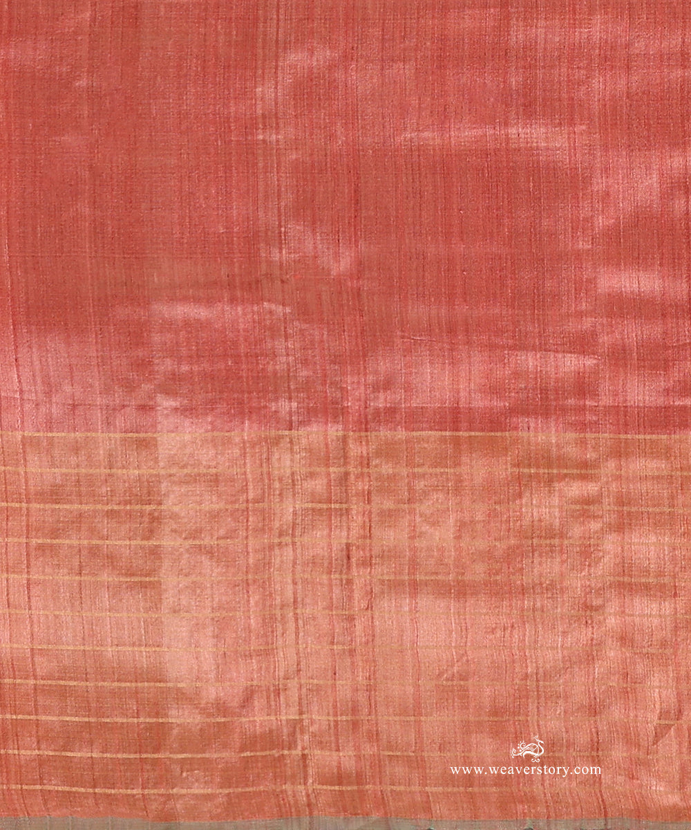 Rose_Pink_Handloom_Pure_Tussar_Silk_Saree_With_Gold_Zari_Checks_Border_And_Peach_Pallu_WeaverStory_05