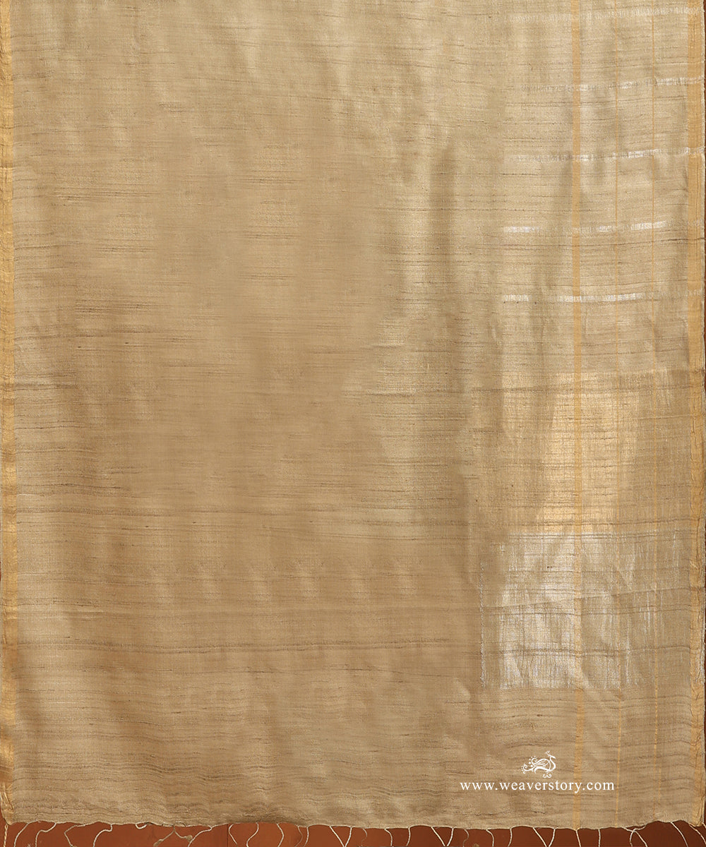 Beige_Handloom_Pure_Tussar_Silk_Saree_With_Gold_Zari_Thin_Border_WeaverStory_04