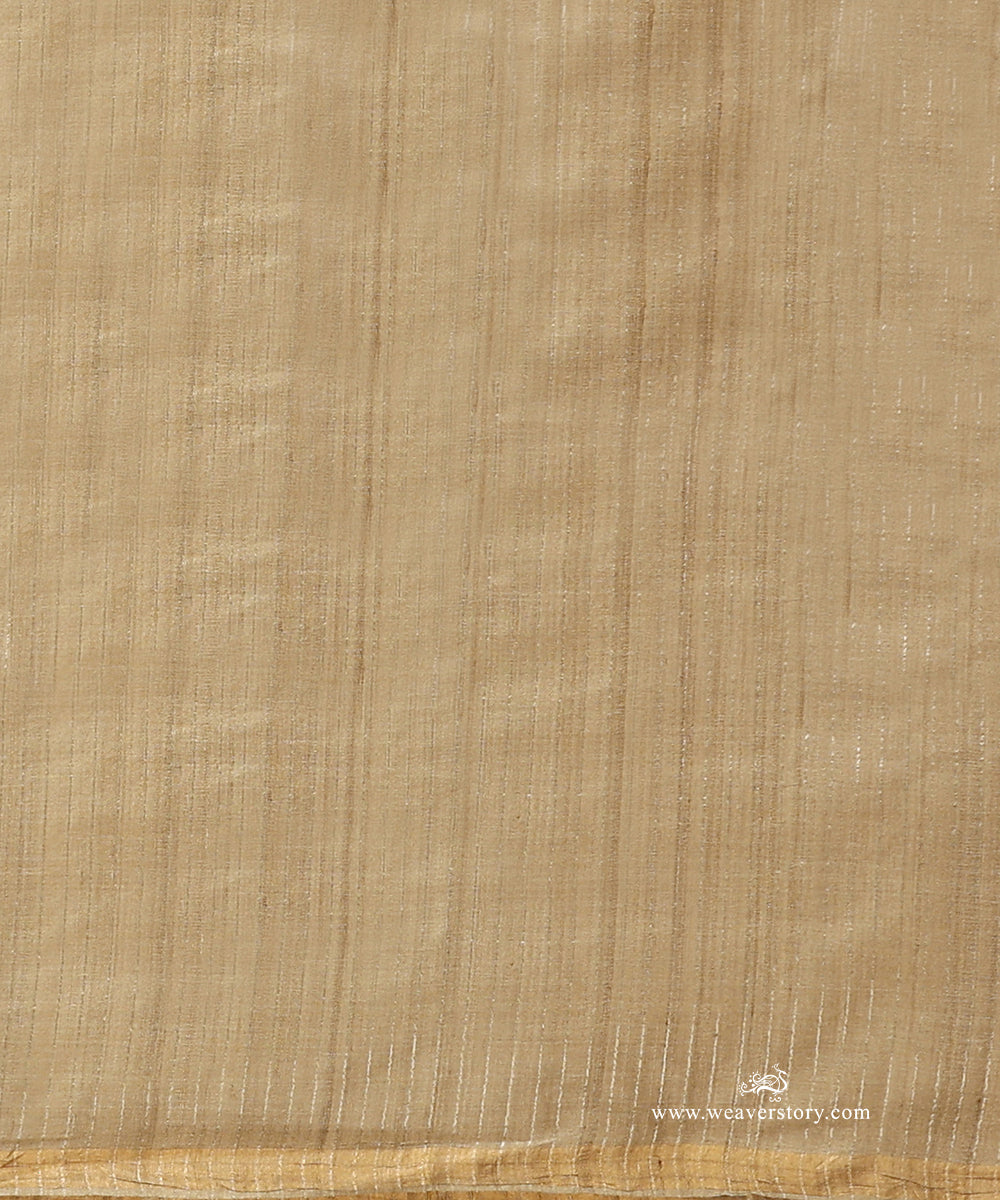 Beige_Handloom_Pure_Tussar_Silk_Saree_With_Gold_Zari_Thin_Border_WeaverStory_05