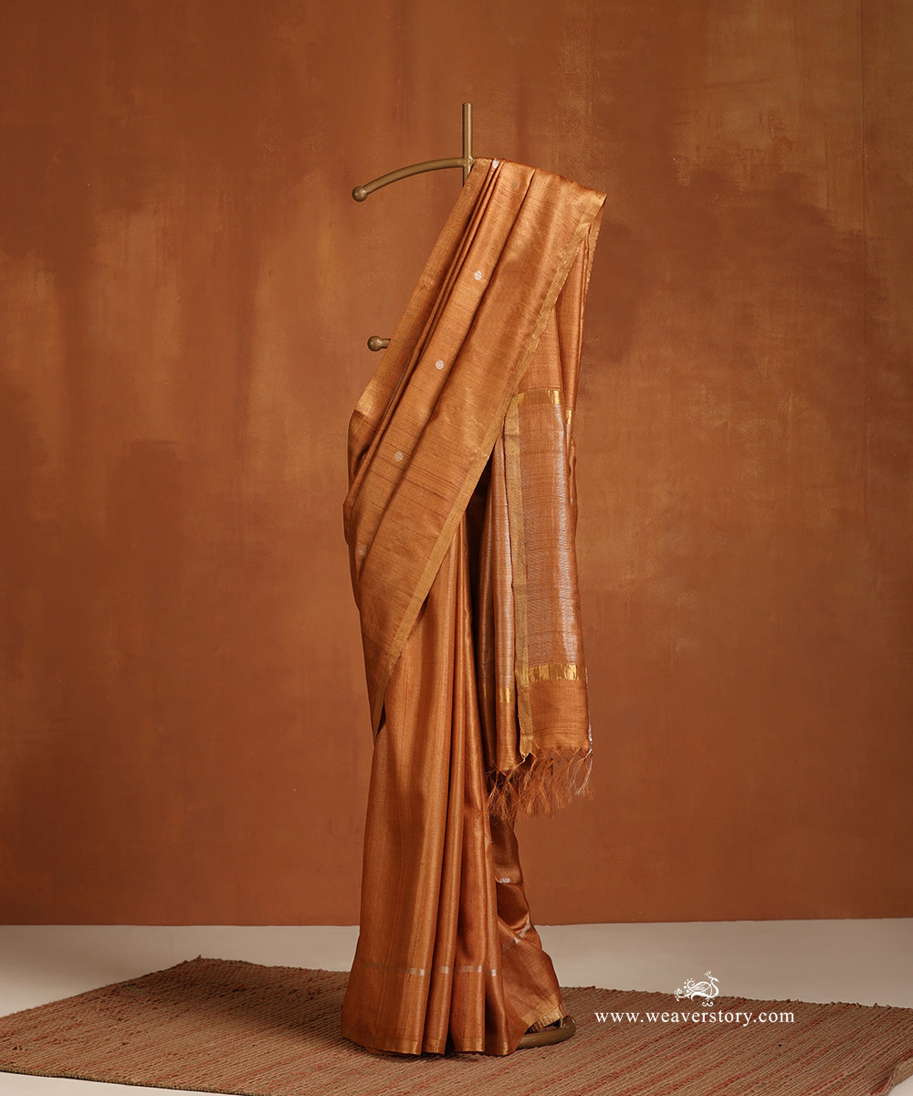 Rust_Orange_Handloom_Pure_Tussar_Silk_Saree_With_Silver_Polki_Dots_WeaverStory_01