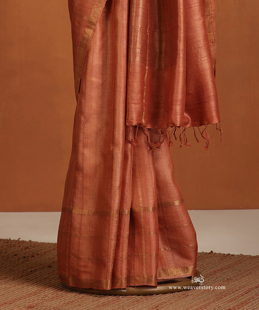Copper_Rose_Handloom_Pure_Tussar_Silk_Saree_With_Silver_Zari_Palla_WeaverStory_03