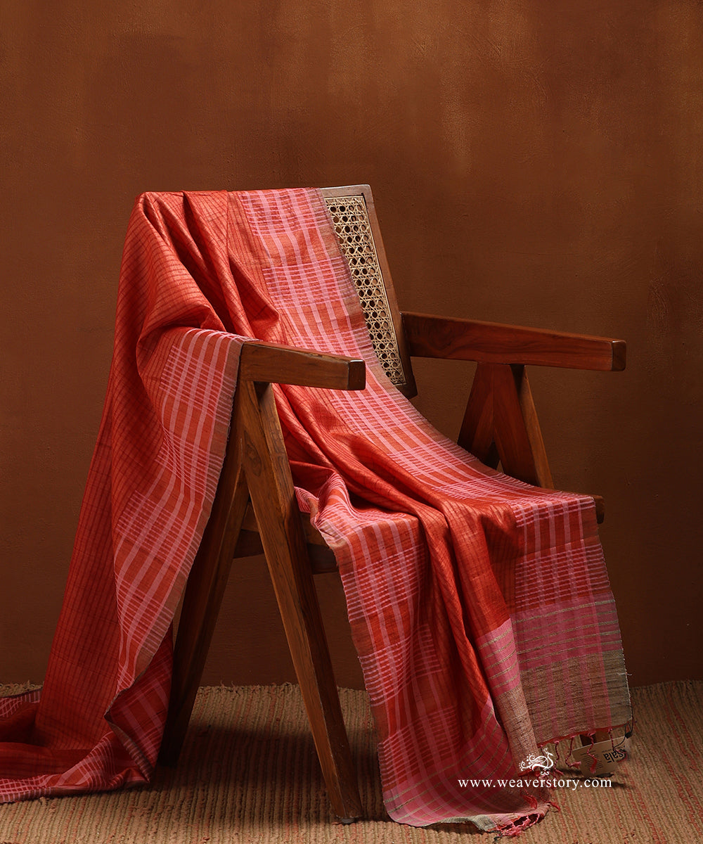 Brick_Red_Handloom_Pure_Tussar_Silk_Dupatta_With_Jute_Palla_WeaverStory_01